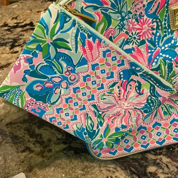 Lilly Pulitzer Laptop Sleeve - Picture 3 of 13